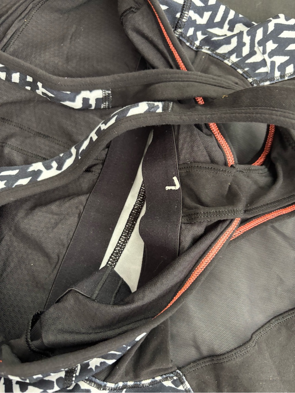Lululemon net pop crossback tank II black white size 6 - Picture 8 of 10